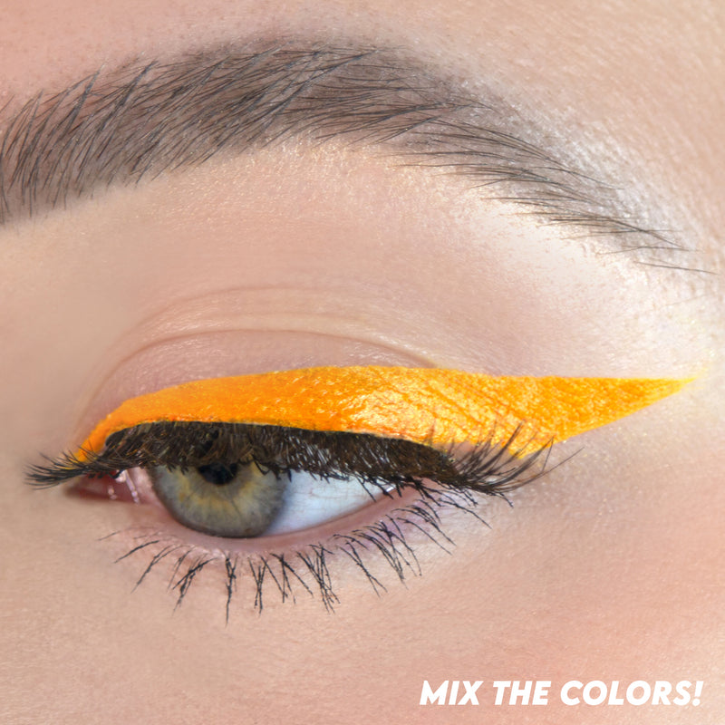 suva beauty-doodle dash mix cake hydra fx two colors mixed together as liner